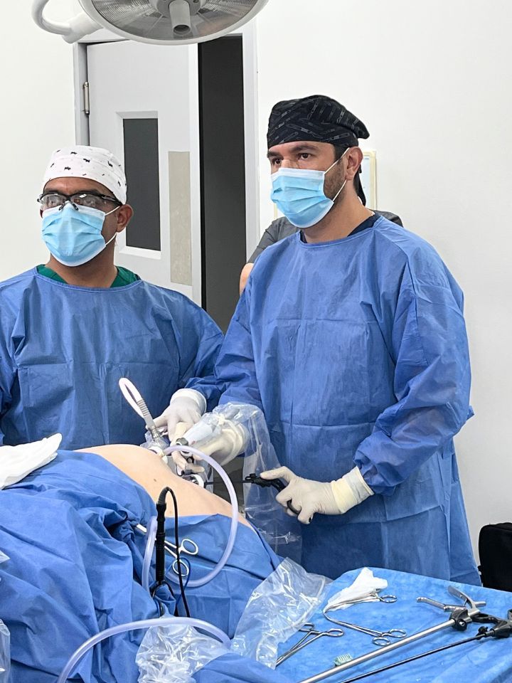 Dr. Miguel Montalvo Performing Bariatric Surgery on Patient